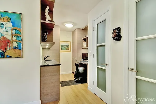 Sold by City Connections Realty | media 20