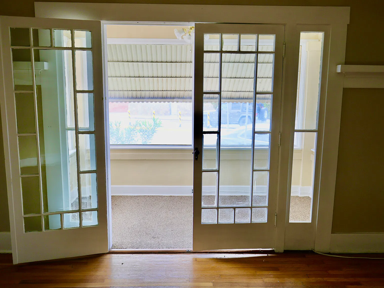 3 bed, 1.5 bath, 1447 sqft, $1,800 — Photo 3