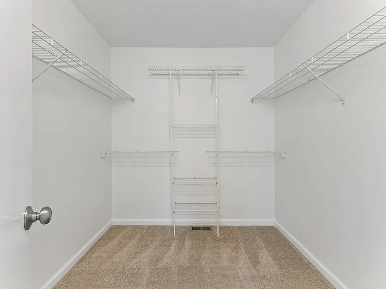 1001 Lakeside Dr — Photo 35