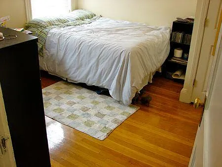 100 Queensberry St #14 — Photo 5
