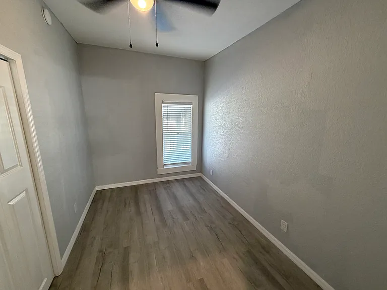 802 N Wheeler St — Photo 10