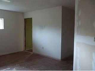 4th image of 184 Homburg Pl