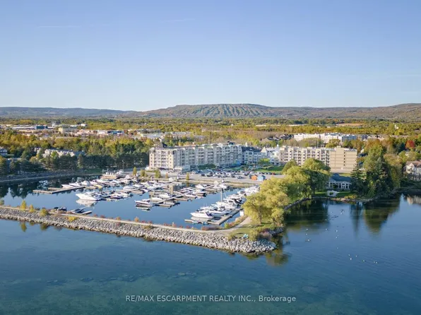 9 Harbour St W #4403 & 4405, Collingwood, ON L9Y 5R7