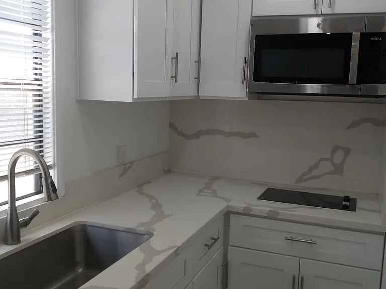 1233 Gordon St #6 — Photo 8