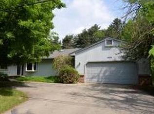 6998 Cranberry Lake Rd, Clarkston, MI 48348