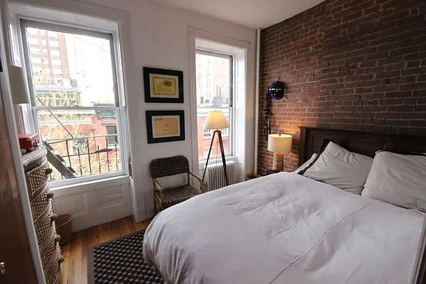 Rented by LJ Sloane Management | media 22