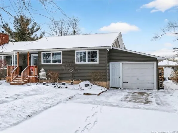 58 Madison Ave, Moncton, NB E1E 1R6