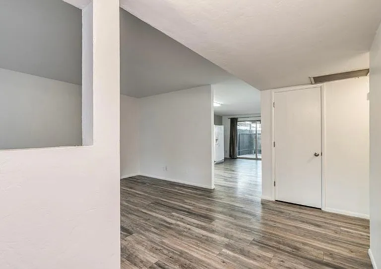 1327 S Wright Rd — Photo 5