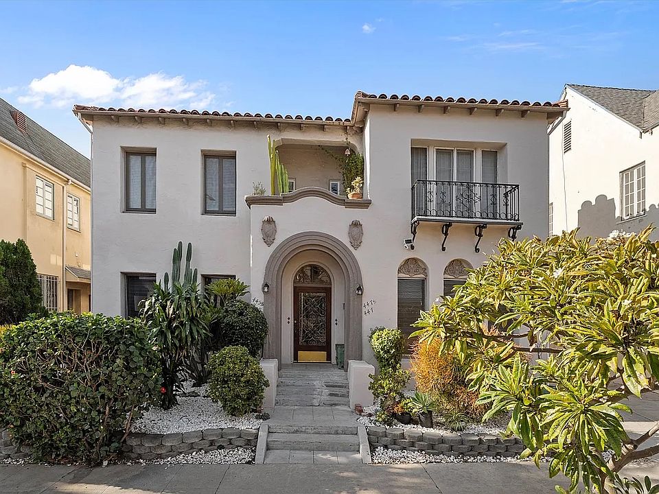 1st image of 447 N Curson Ave #445