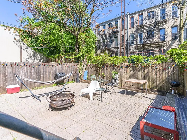 212 Starr St #2R — Photo 14