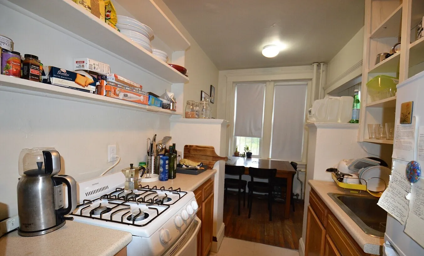 Studio, $2,275 — Photo 1