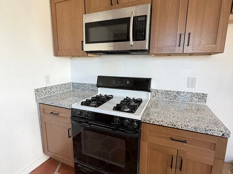 6672 Mesquite Ave — Photo 11