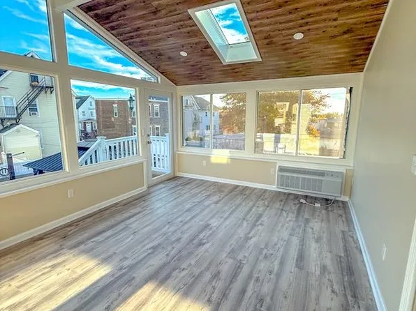 223 Day Avenue image 19 of 30