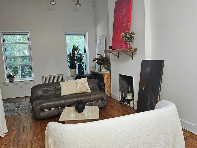 530 Court St #2 — Photo 3