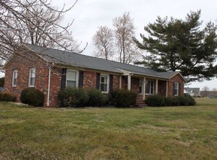 164 Riverview Rd, Warsaw, VA 22572