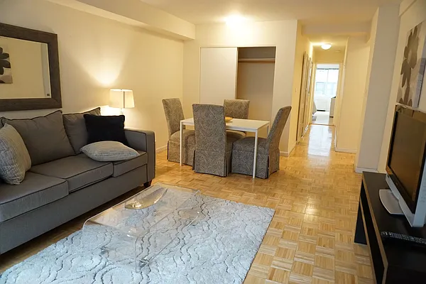 Rented by Manhattan Apartment Organization | media 1