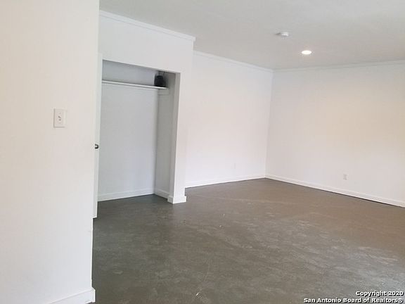3rd image of 1114 S San Marcos Unit 2