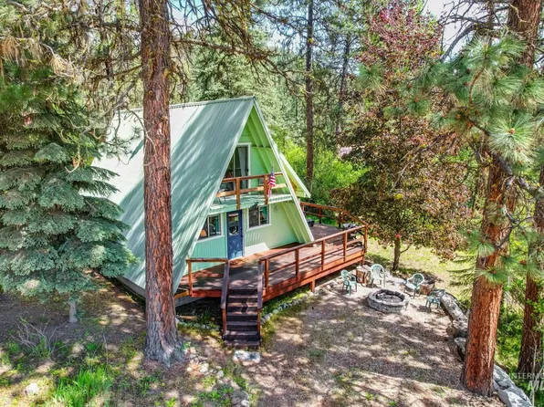 215 Scriver Woods Rd, Garden Valley, ID 83622