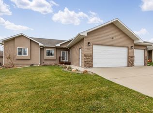 935 Northridge Dr, Rapid City, SD 57701
