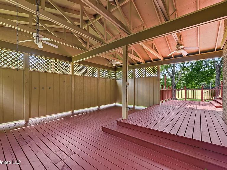 687 Oahu St — Photo 22