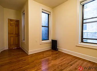 Rented by Wave Real Estate Group