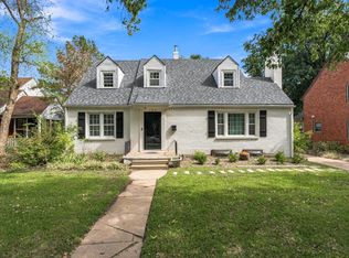 150 N Parkwood Ln, Wichita, KS 67208