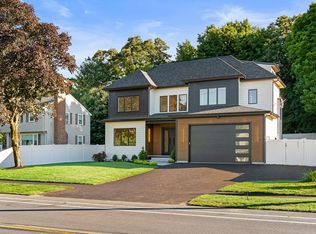 741 Greendale Ave, Needham, MA 02492