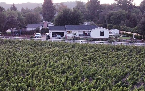 3rd image of 2715 Corral De Quati Rd