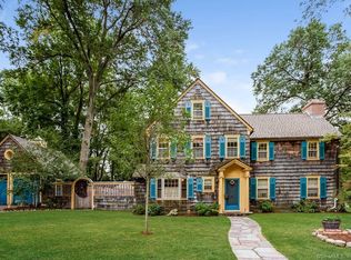 25 Forest Rd, West Hartford, CT 06119