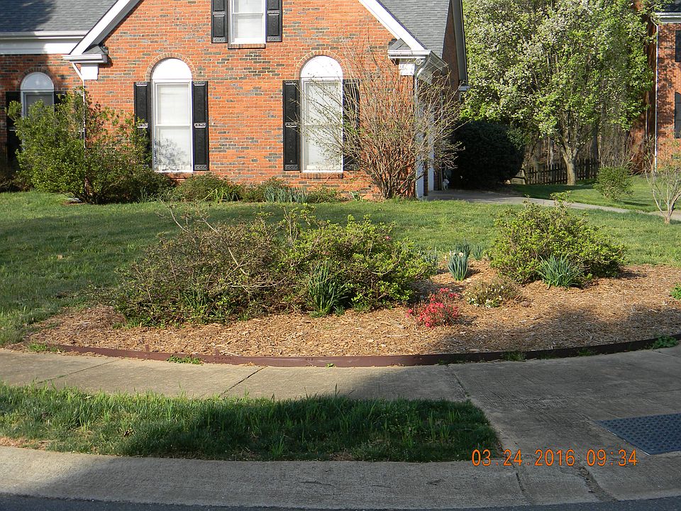 2nd image of 419 Clairview Ln