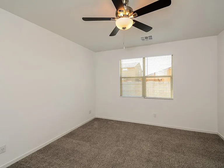 12641 W Daley Ln — Photo 8