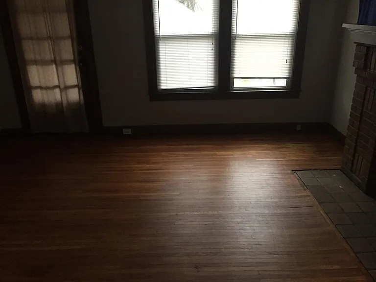 17 E Como Ave — Photo 2