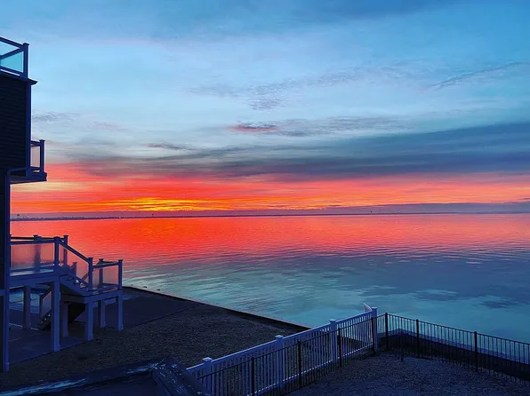 65 Bay Shore Dr, Toms River, NJ 08753