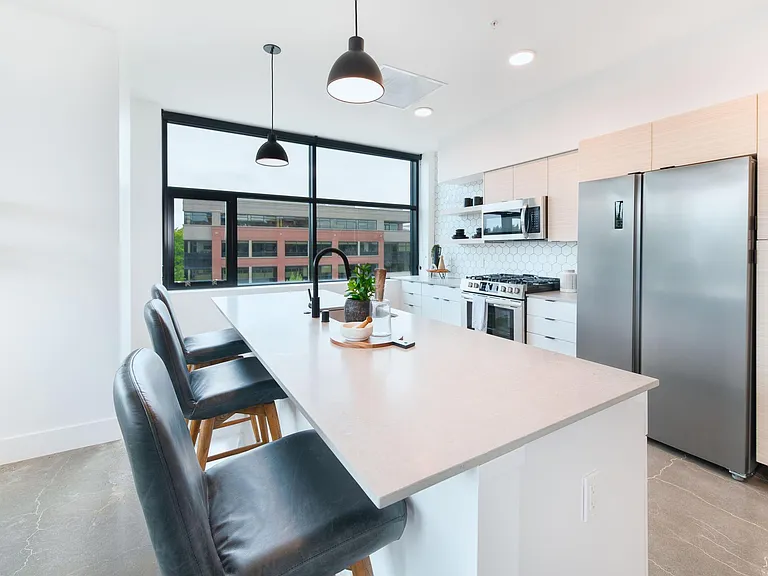 Angelo Tower furnished kitchen