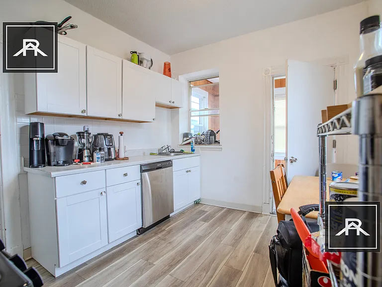 22 Glenville Ave #3 — Photo 1