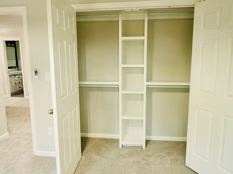 6001 Brown Swiss Way — Photo 11