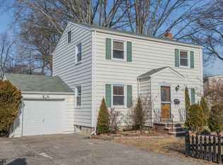 201 Bergen Ave, Bergenfield, NJ 07621
