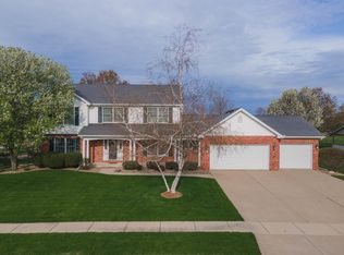 1925 Claremont Cc Cmn, Normal, IL 61761