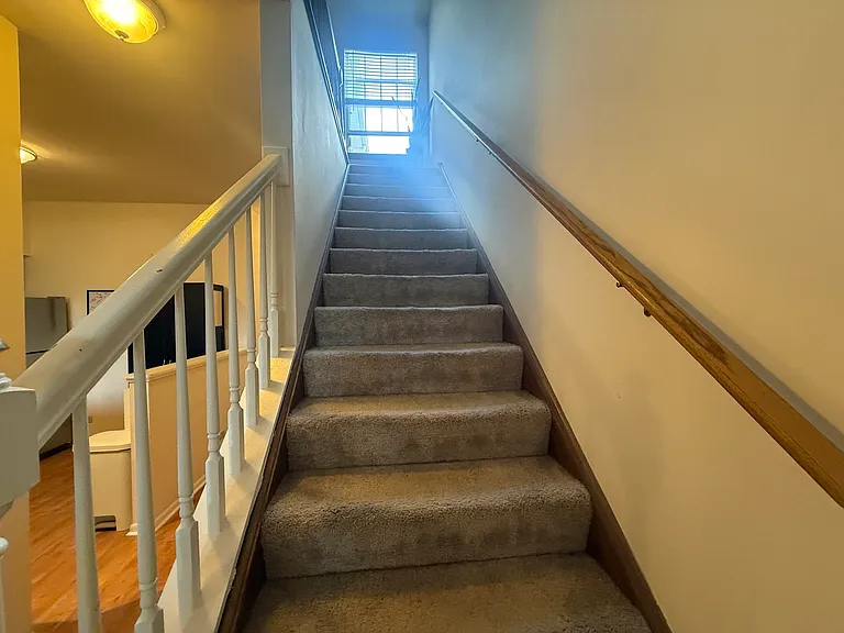 348 Fallbrook Ct — Photo 11