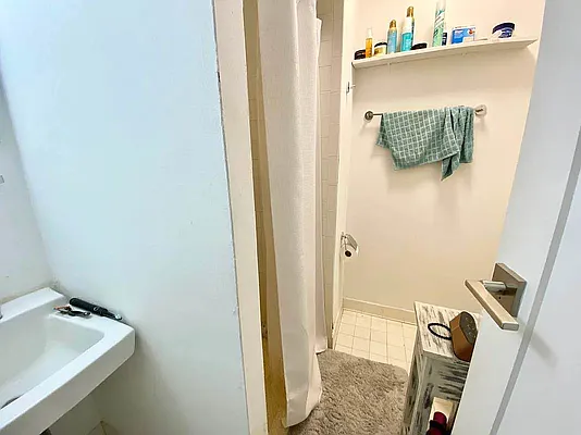 Rented by J PRESTON AND ASSOCIATES INC | media 13