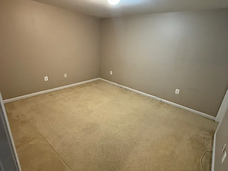 144 Executive Cir — Photo 4
