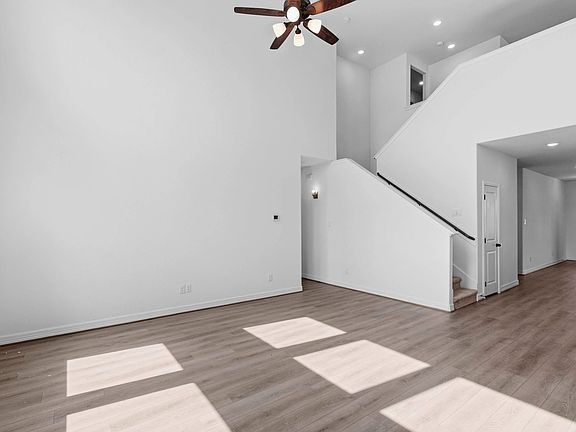 15823 Tall Barberry Drive Interior Image 3