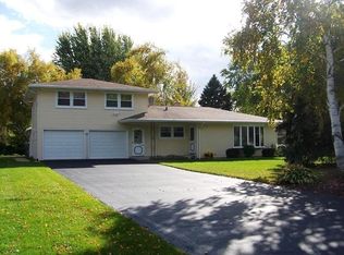 5125 Twin Elms Dr, Racine, WI 53406