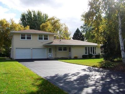 5125 Twin Elms Dr, Racine, WI, 53406