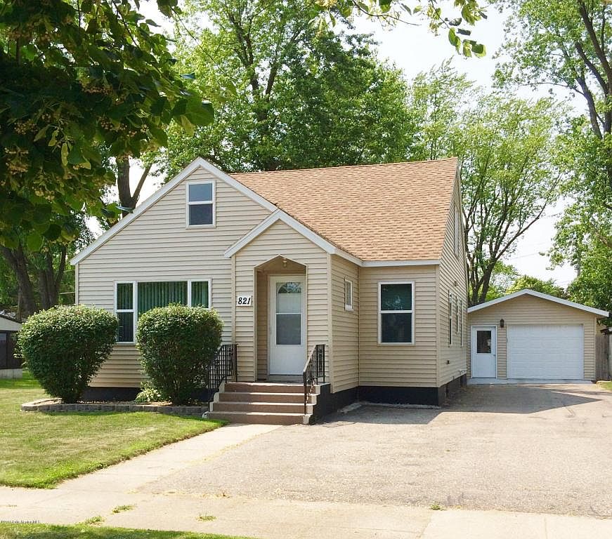 821 2nd St SW, Wadena, MN 56482 Zillow