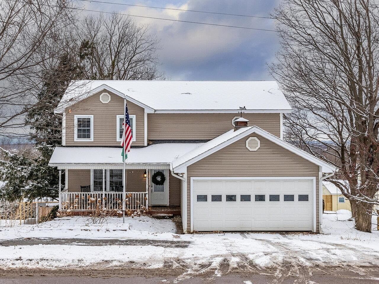 Vrbo St Albans Vt