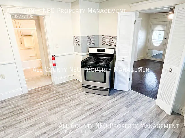 12321 Imperial Ave #DOWN — Photo 3