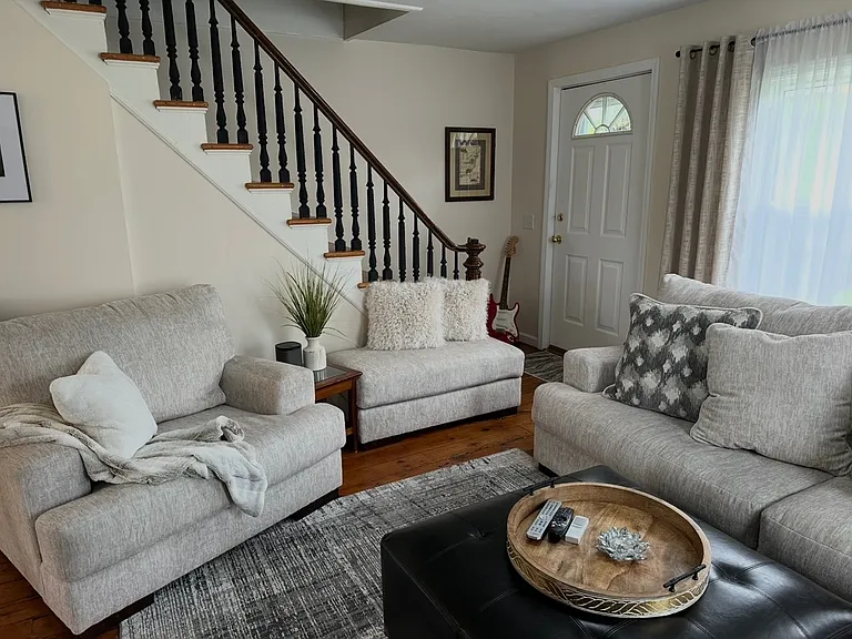 811 Sheldon Rd — Photo 9