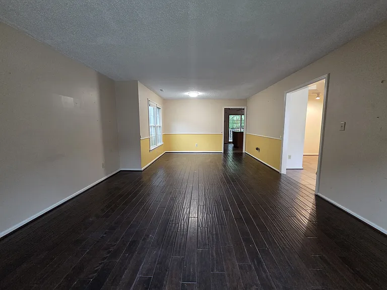 553 Broad Bend Cir — Photo 13