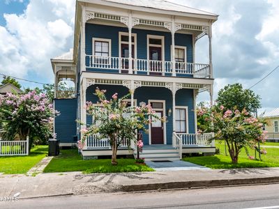 107 W Saint Peter St, New Iberia, LA, 70560